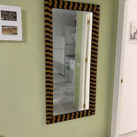 Apartamento Centrico “Los Pajaritos” Con Garaje. Jerez de la Frontera Eksteriør bilde