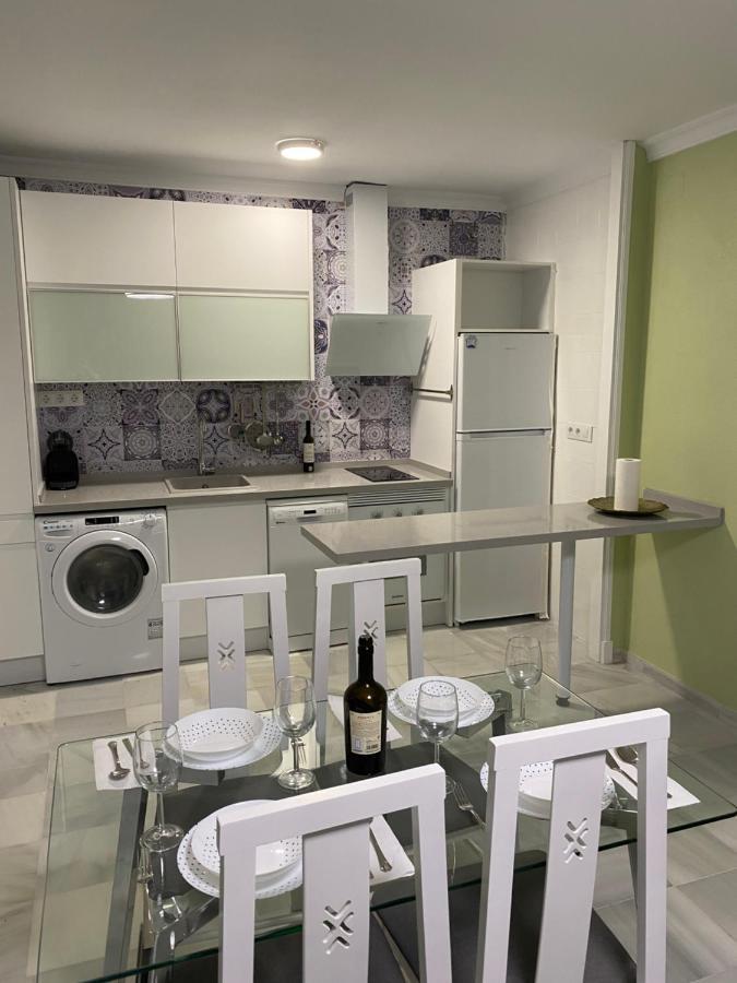 Apartamento Centrico “Los Pajaritos” Con Garaje. Jerez de la Frontera Eksteriør bilde