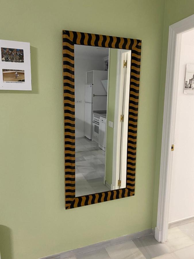 Apartamento Centrico “Los Pajaritos” Con Garaje. Jerez de la Frontera Eksteriør bilde